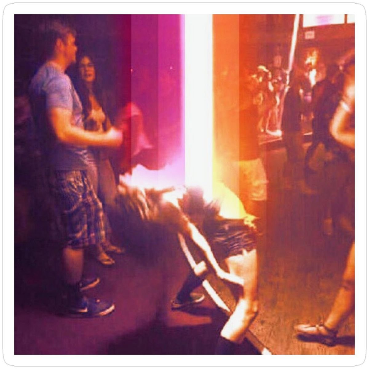 Charlize Theron Dating Woman!? ใคร ใครมันเป็นคนปั่นนนน #LesbiansAssemble 55555555