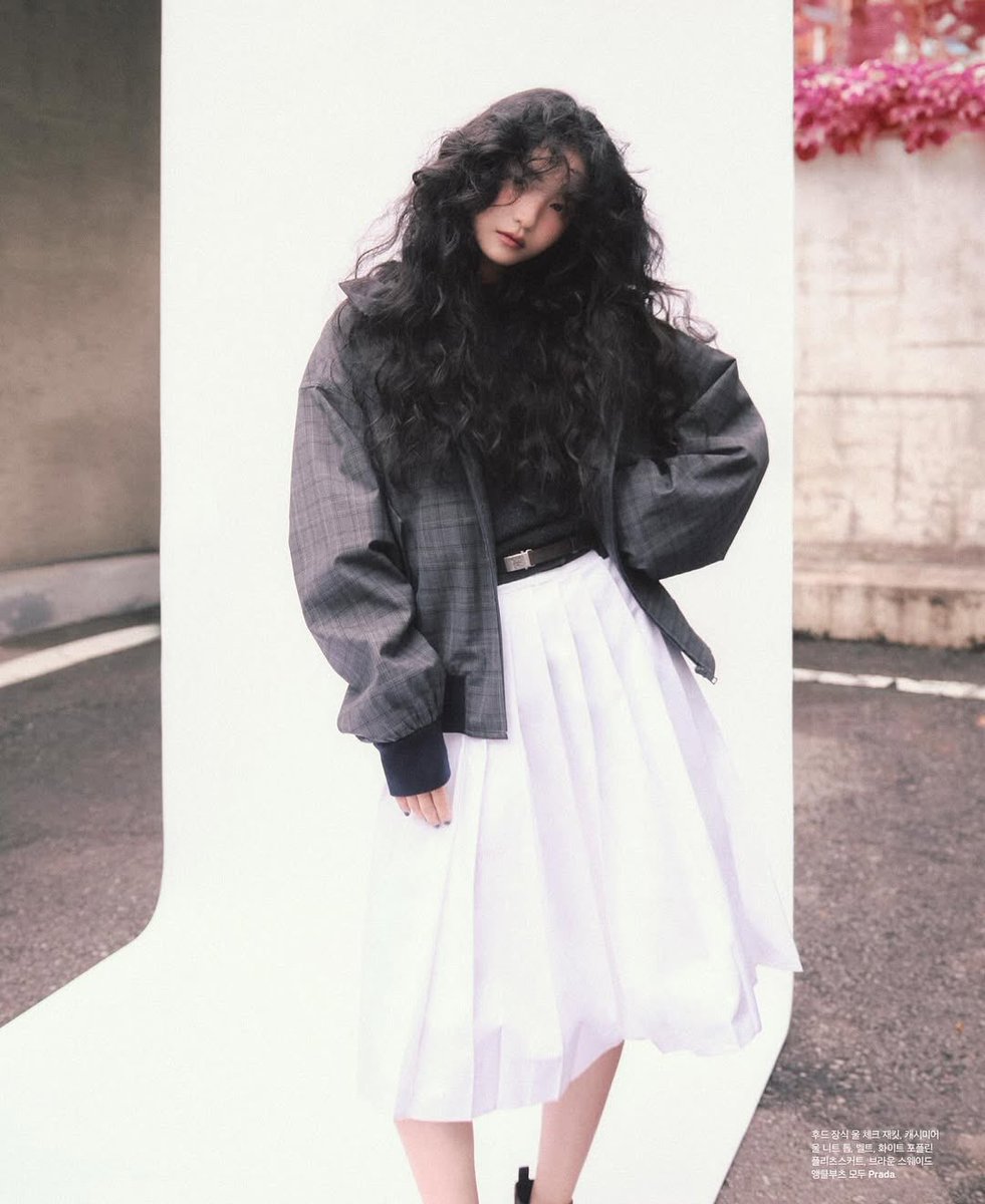 Taeri_Forest90's tweet photo. 히피펌 탤 너무 분위기 느좋 그 자체라구요ㅠㅠㅠ https://t.co/c78puA7wSI