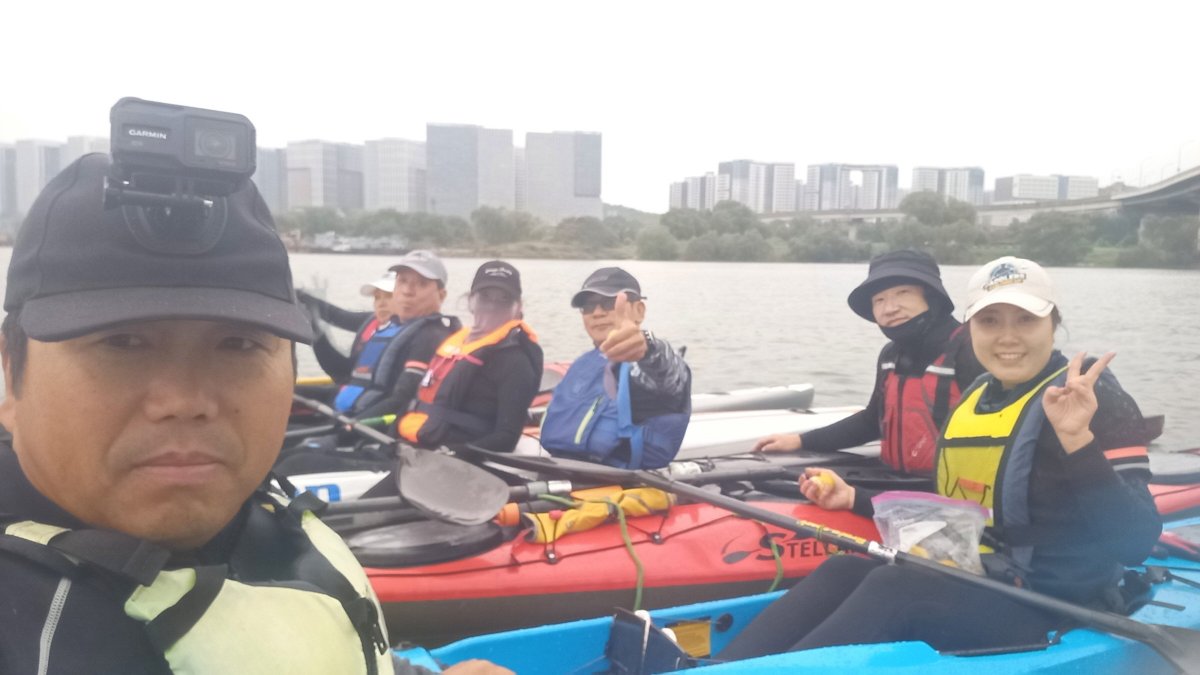 mathman_kr's tweet photo. 251026.일. 단풍 임박한 한강 행주나루터~가양대교 투어하다 (출처 : SUP맨으.. | https://t.co/ICGwIvoaSE 블로그) https://t.co/2txjurYUL3 https://t.co/UrbZGTuyyO