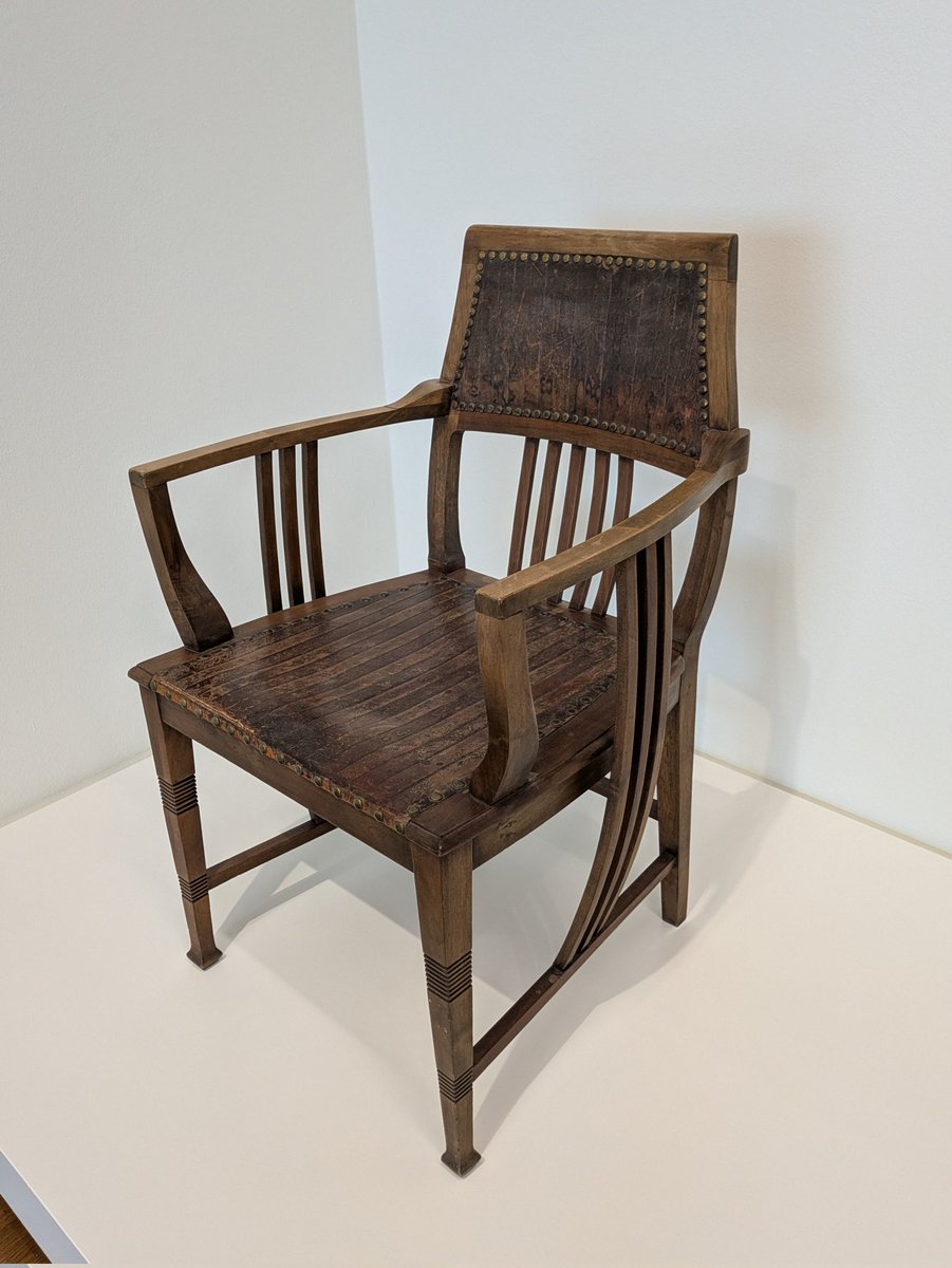 ヴィンテージ コンゴ ルバ族 ヘッドレスト 木製 女性像 セヌフォ ヴィンテージ コンゴ ルバ族 ヘッドレスト 木製 女性像 セヌフォ