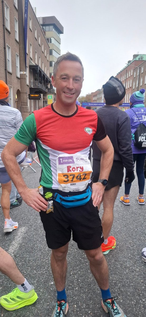 RoryHearneGaffs's tweet photo. About to start the @dublinmarathon
Raining funds for Focus Ireland
& running in my Palestine jersey!
Best of luck to all participants today!
A great day for Dublin
Buíochas leis na tacadóirí go léir
Donate:
https://t.co/wwzS1gFx66 https://t.co/29NbxdoiPJ