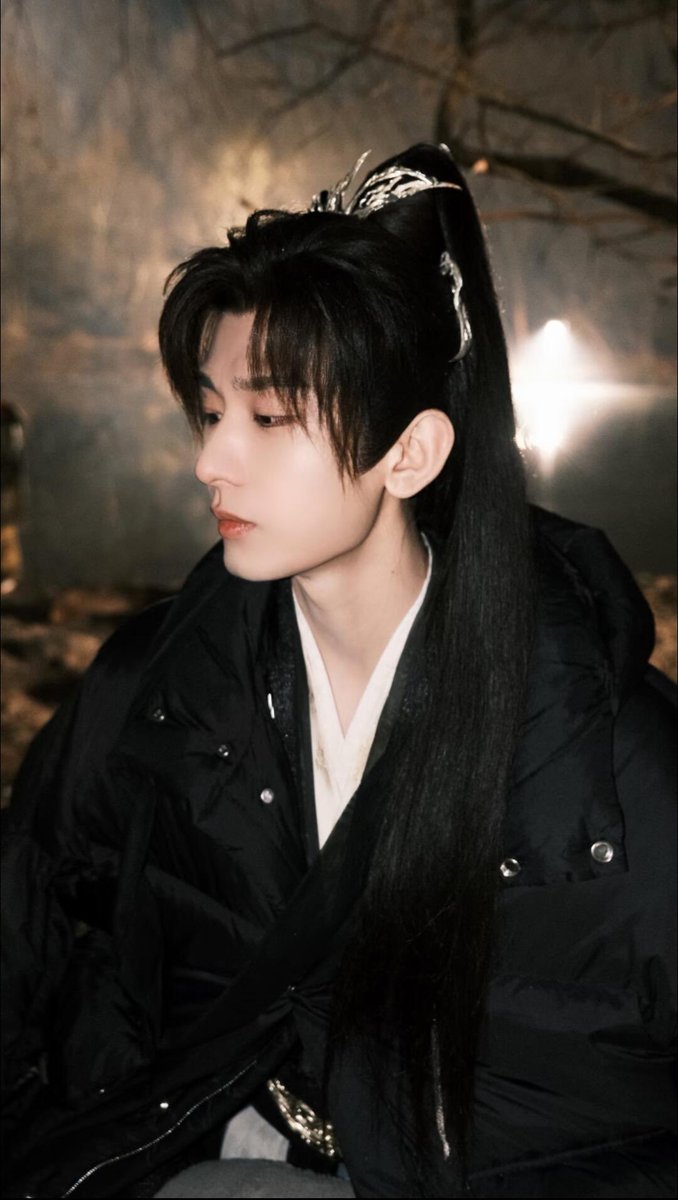 Focuseyebrow17's tweet photo. #ChengYi 🗡️ https://t.co/7hY8JxtC8T