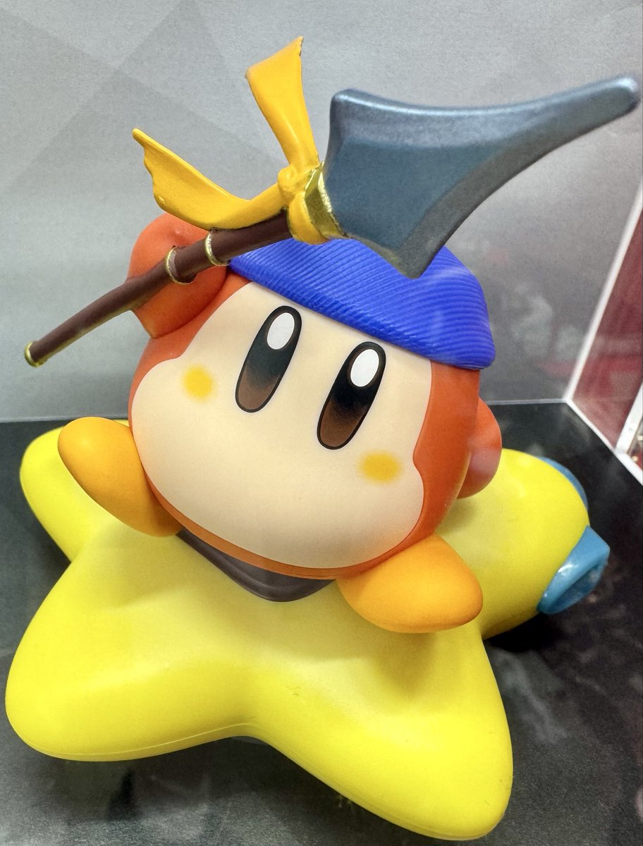 Kirby Air Riders amiibo on display at Yodobashi Camera! They’re real! They’re big! They’re swappable!