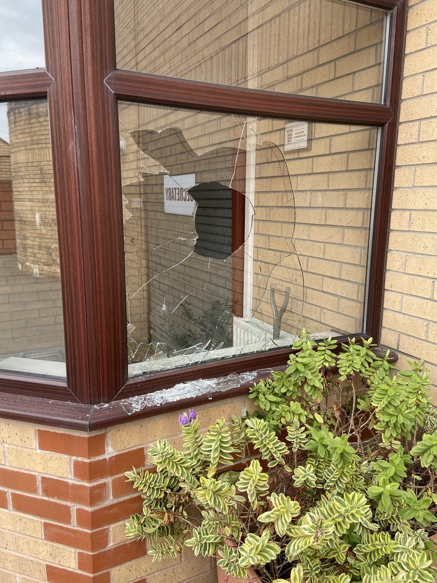 Bryan1dfc's tweet image. Ok we lost but when we do I look at these and more I have to remind me of what we so nearly lost for good but didn’t, we have the football back, it doesn’t get worse than the time of these pictures, cheer up everyone