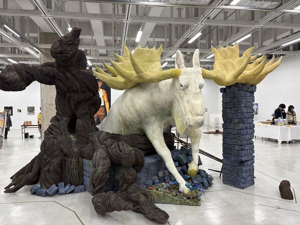 parukissimo's tweet image. 数年振りに武蔵野美術大学の芸術祭に行ってきました！
アーティスティックな作品が沢山あり、家族でいろいろ買ってきちゃいました！
夜は近所のレトロなお店で飲み🍺