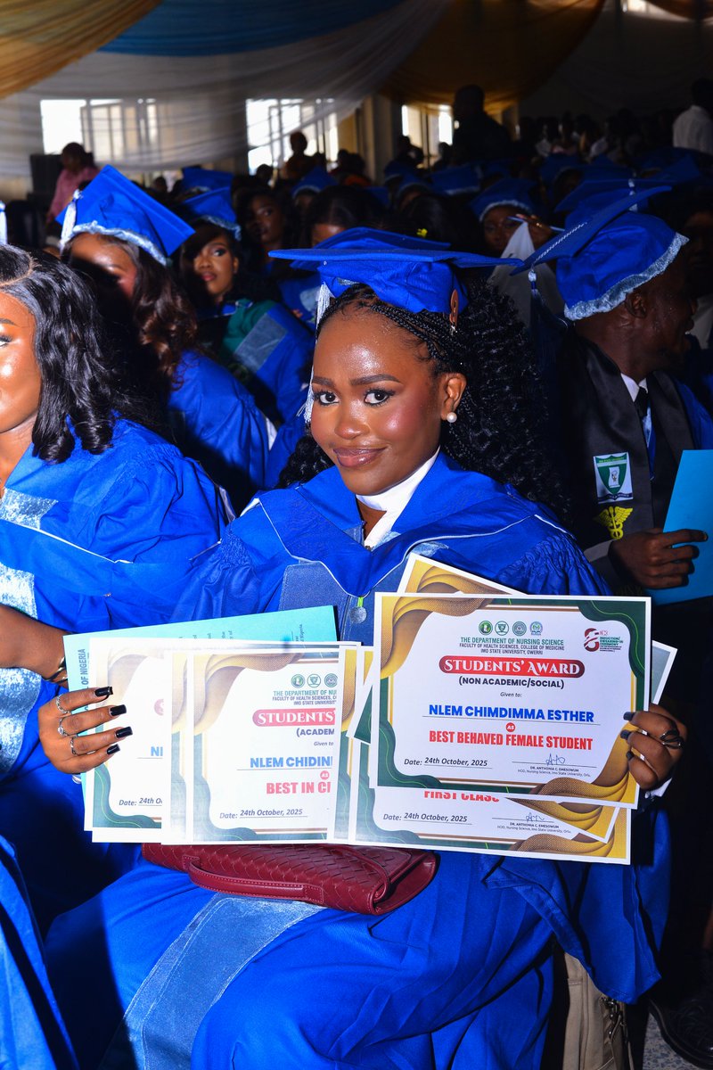 RNChimdimma's tweet image. RN✅
RM✅
RPHN✅
First class graduate ✅
Best graduating female student✅
Overall best graduating student ✅
Best in community health ✅
Best in research ✅
Best in clinicals ✅
Best in med surg ✅
Best behaved female student ✅

@PeterObi 
@Hope_Uzodimma1 
@Chioma_Uzodimma