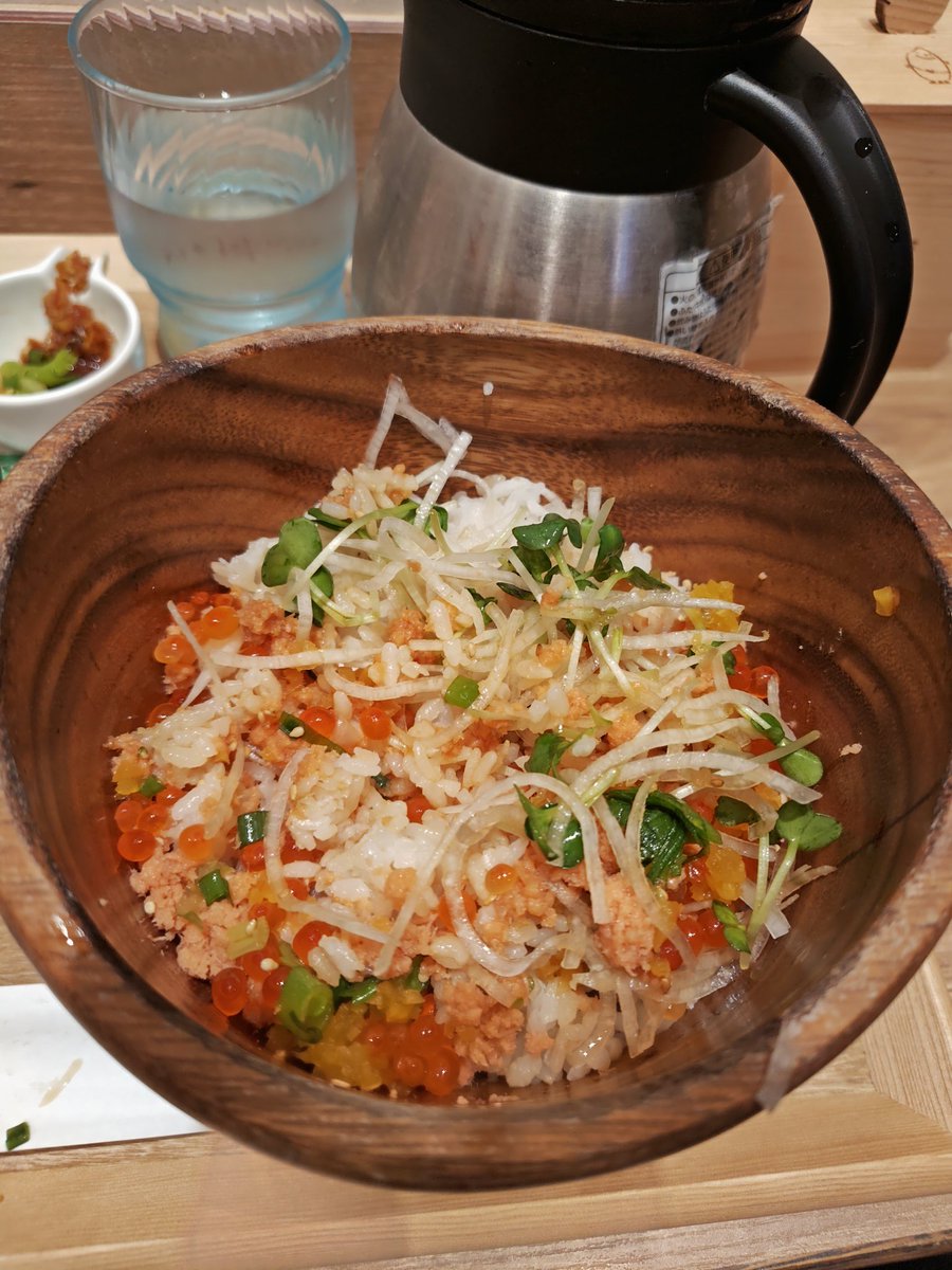ホテル入って着替えてからのごはーん