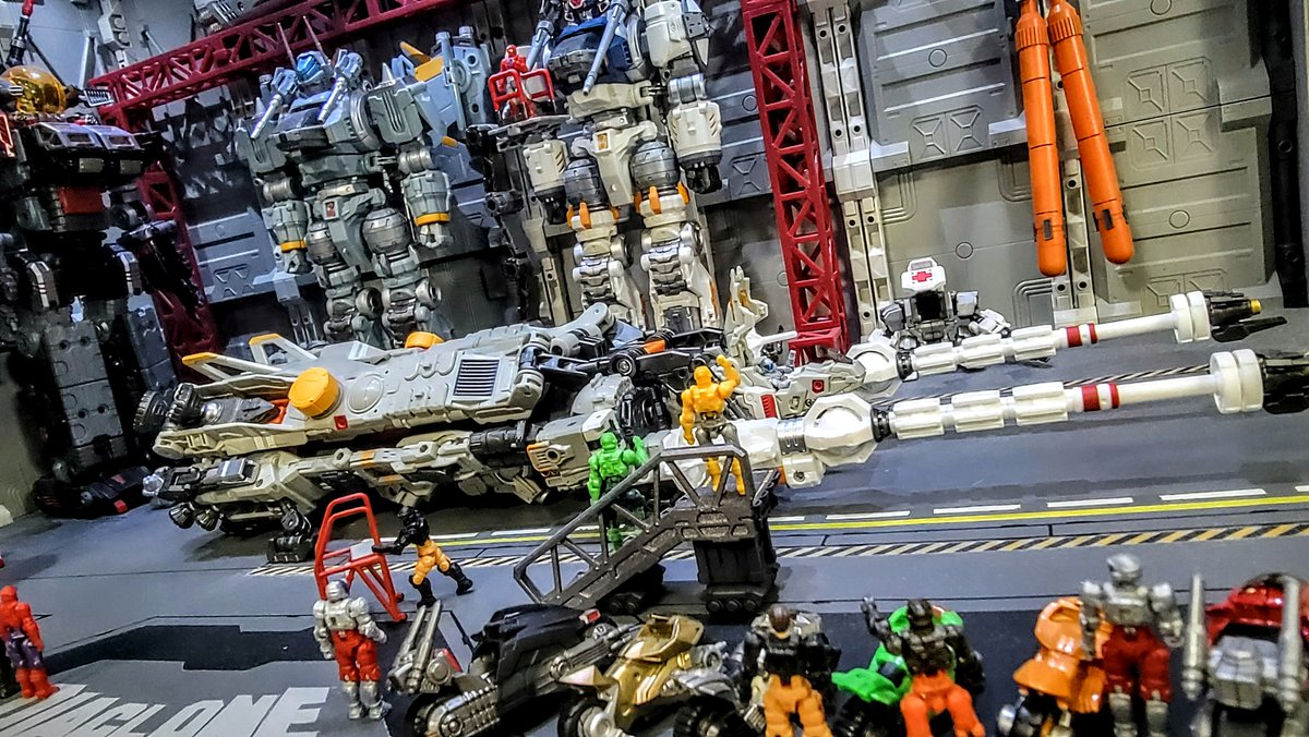 カッコいいね( ´-｀)