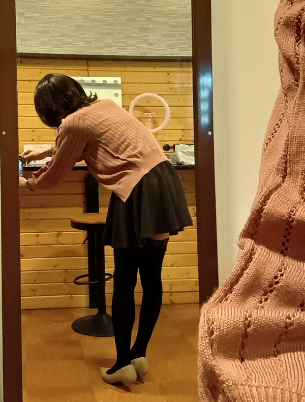 東山みちる🐬女装🍆 (@js19michiru) on Twitter photo 先日の通天小町で代わり映えしないですけどいつもの鏡の前で📷
このミニスカートはお出掛けであまり使わないですけど、動きやすいので結構好きなんですけどね😊 先日の通天小町で代わり映えしないですけどいつもの鏡の前で📷
このミニスカートはお出掛けであまり使わないですけど、動きやすいので結構好きなんですけどね😊