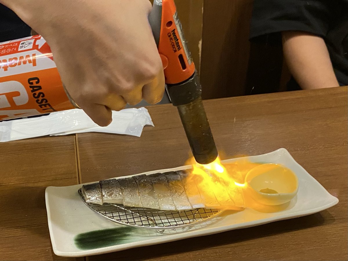 今日は八代レストランバーZ🎸
急遽メンバーチェンジで初顔合わせが3人

ドラムは福森康くん、久しぶり楽しみです😊

リハ終わってまったり中🍺