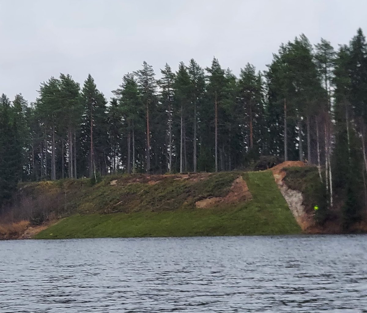 HannuKaisto's tweet photo. Tehtiin talkoilla Purusaareen mäenlaskualue lapsille ja miksei isommillekin.
Projektin organisoi Jakkukylän kyläyhdistys. Kiitos!
Yhteistyöllä saa ihmeitä aikaan👍.
#talkoot #jakkukylä #iinkunta
https://t.co/d5dYhIhbQD https://t.co/eIxd8hB10u