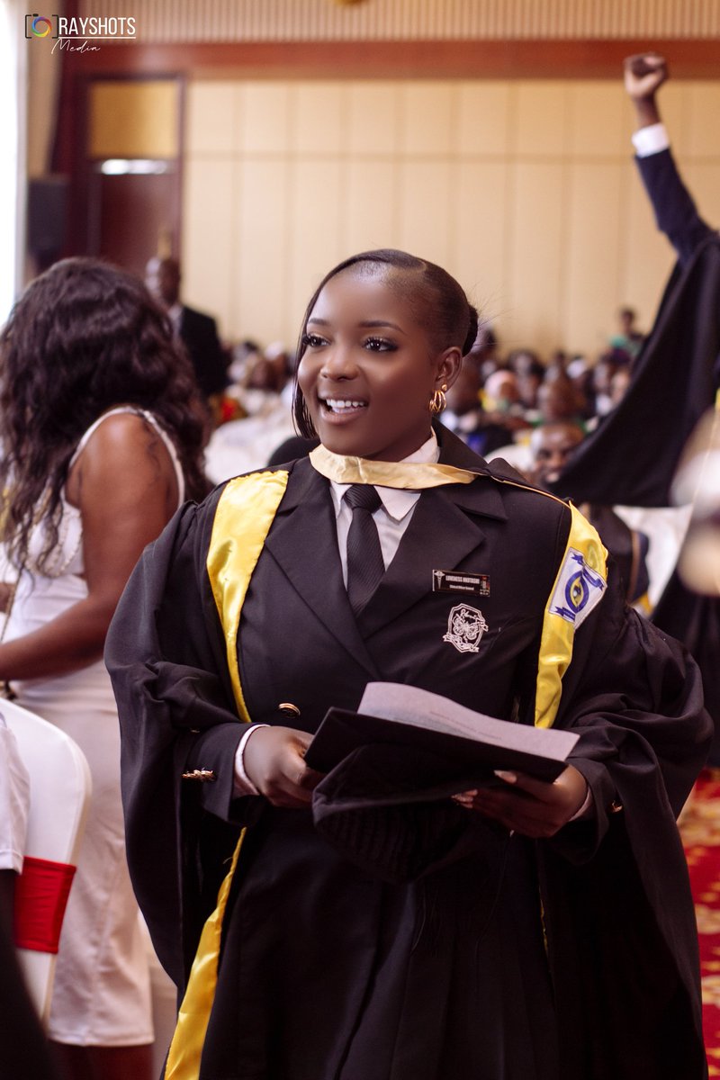 man_rays's tweet image. Congratulations fam
Imwe don&apos;t forget to inbox for your graduation cover up photography 
0975055008 call or text pa app