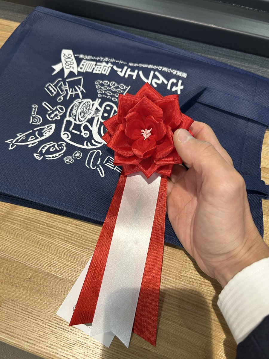 uenosuke's tweet photo. VIPルームから高校ロボコンを観てきた。
関係者の皆様、お疲れ様でした。 https://t.co/pYaz0a5LjI