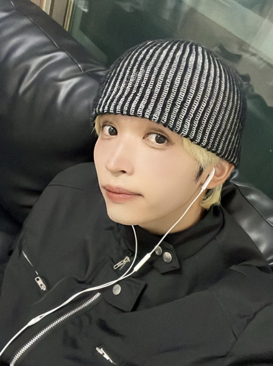 jp_exceed's tweet photo. [#조이치로] 💜
키즈나~! 잘 지내고 있어요?
곧 만날 수 있겠네요!
새로운 모습 보여드리려고 열심히 준비하고 있으니까, 키즈나도 기대하면서 조금만 더 기다려주세요~!✨
#EXCEED #엑시드 #RDBX #랜덤박스
#ジョウイチロウ https://t.co/1YeUIcz2ww
