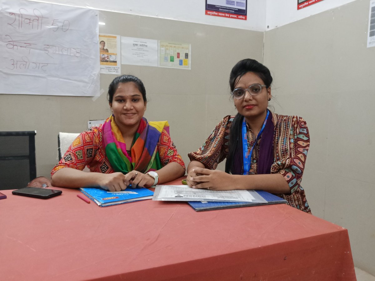 Radio_Narad's tweet image. 🎙️Smart NGO के अभियान “Sehat Sahi Laabh Kai” के तहत
RJ Yashi (Radio Narad 90.4 FM) ने Iglas CHC में
Dr. Prachi Agrawal से की बातचीत👩‍⚕️
#SmartNGO #SehatSahiLaabhkai #MissionShakti  #WomenHealth
@ngo_smart @jpbansi @JPNadda @MoHFW_INDIA @MIB_India @BMGFIndia @UPGovt @UP_Swasth
