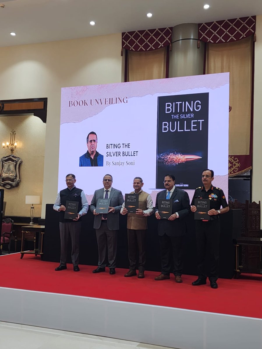 PrecisionHughes's tweet photo. General Upendra Dwivedi, Chief of Army Staff, released the book “Biting the Silver Bullet”  at Manekshaw Centre, New Delhi. Also present were Lt. Gen. P. P. Singh, Vice Chief of Army Staff, Lt. Gen. Ajay Kumar, DG of Infantry, and author Sanjay Soni.
#InfantryDay https://t.co/1ASfEgca57