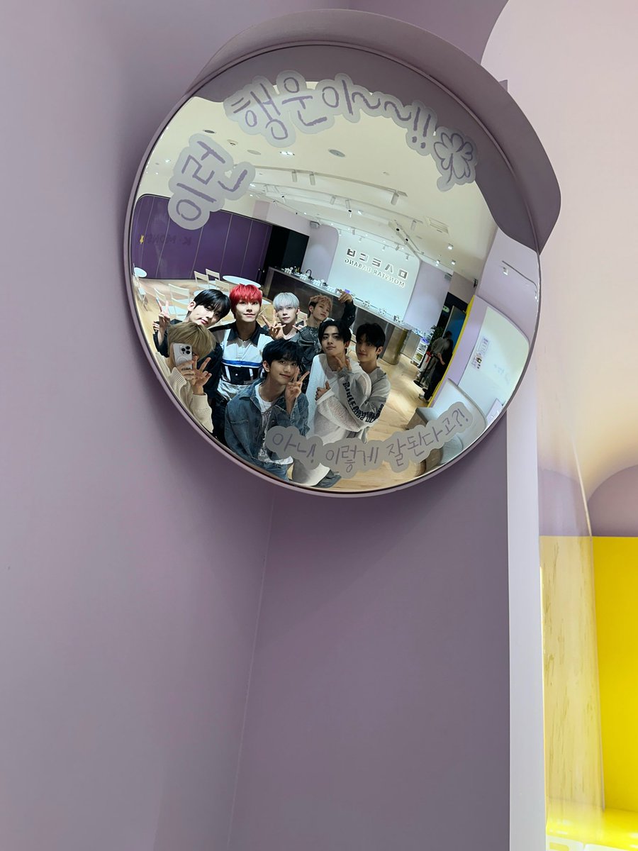 Hbd 은상 😚

#은호 #EUNHO
#따스한_햇빛같은_은상이의_생일