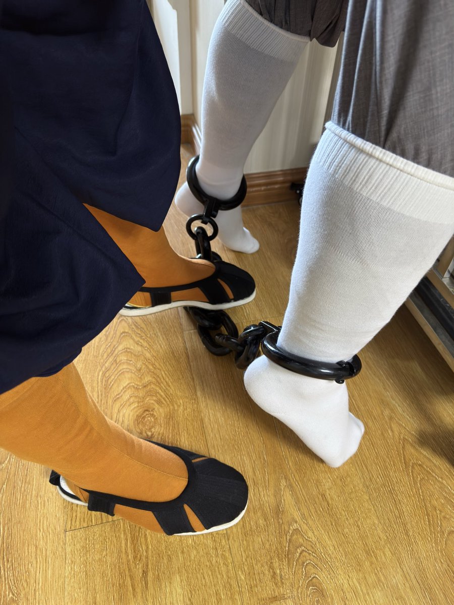 布鞋囚犯的重镣S tweet media