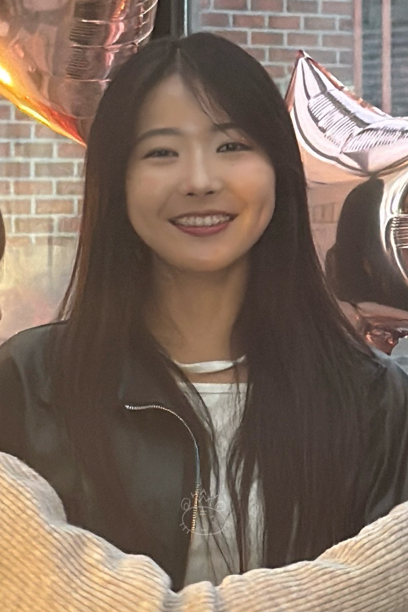 251026 #한수빈 #이어진

이 언니 좋아 군인들을 어뜨카면 좋아..