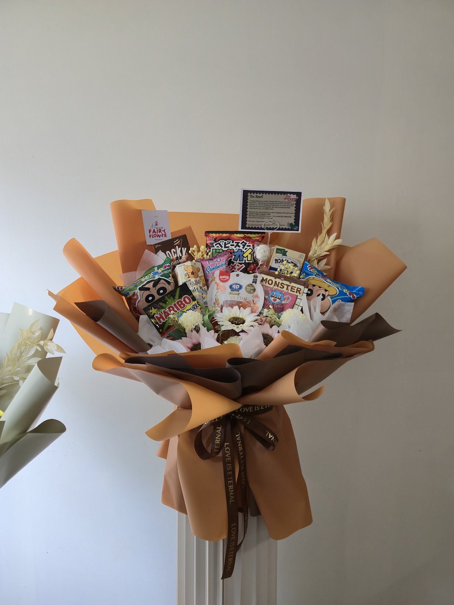 astonorthiveva's tweet image. — Congratulations on Head 2 Head our #SurfJava, you guys deserve love from all around the world🍎
 
we hope you enjoy the snacks — it's a small gift filled with lots of love and support from us!🎁