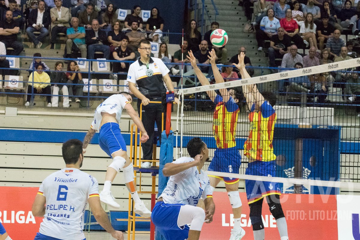 Más fotos del debut del <a href="/VoleibolLeganes/">Club Voleibol Leganés</a> frente a <a href="/ConqueridorV/">Léleman Conqueridor Valencia</a> en la Superliga Masculina de la <a href="/RFEVB/">Real Federación Española de Voleibol</a> 

© Lito Lizana para <a href="/LeganesActivo/">Leganés Activo</a>