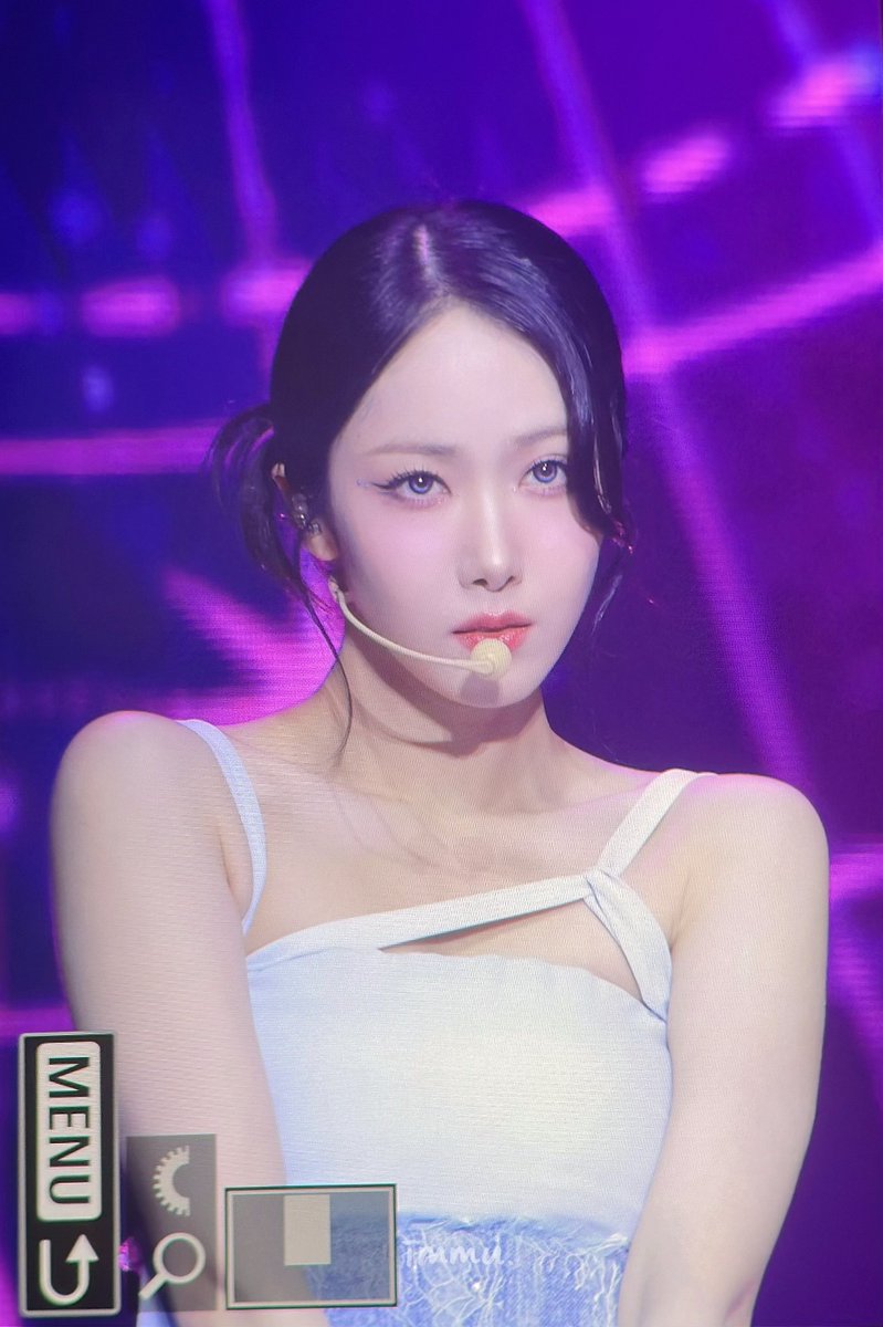 immutable116's tweet image. 251025 쿠알라룸푸르 프리뷰

#비비지 #신비 
#VIVIZ #SINB