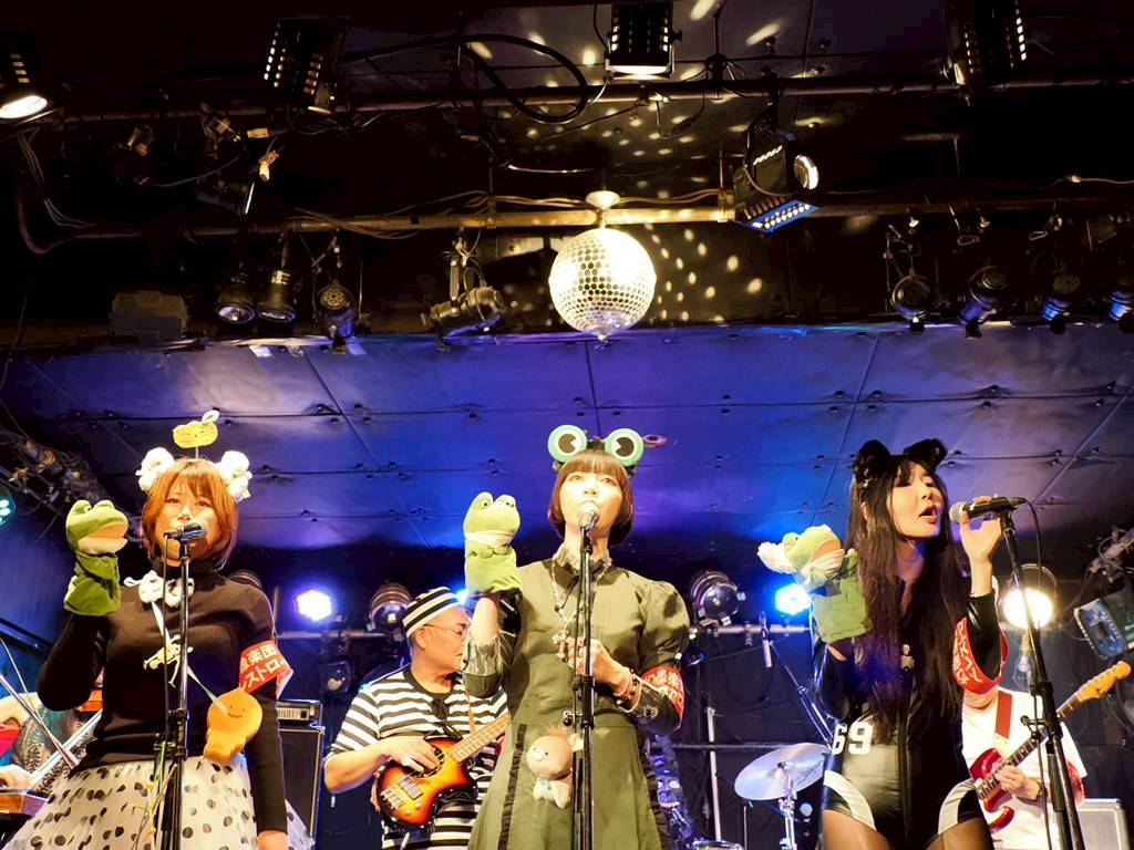 itomaki2022's tweet image. カッコ良く撮ってくださりありがとうございます📷️
後日スライドショー作って載せます✨️

2025/10/26　
初参加ライブ終了！！
観て下さったり遠くから応援してくださった方々も
ありがとうございました✨️

来年の活動も楽しみです 🤭

#ShowBoat #幻像楽団ペレストロイカーズ  #高円寺フェス