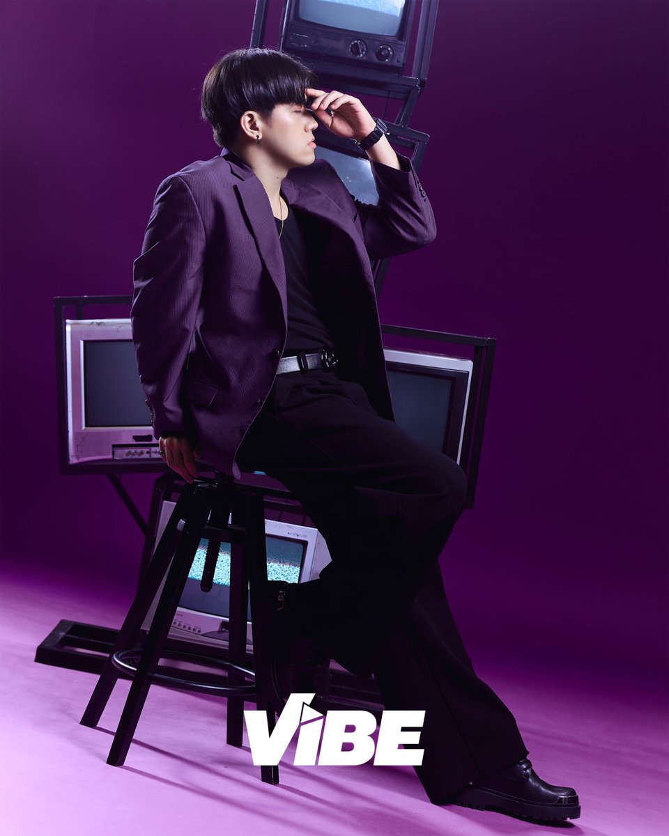 PressHitPlay's tweet photo. CHRLS on VIBE 💜✨

Follow @vibephtv to stay updated and don't forget to vote.

Your ultimate fan-powered OPM countdown.

#VibePH #Uprising #OPM #PhilippineMusic
#OPM2025 #VoteYourVibe #BeTheVibe https://t.co/rIHVeQ3HQA