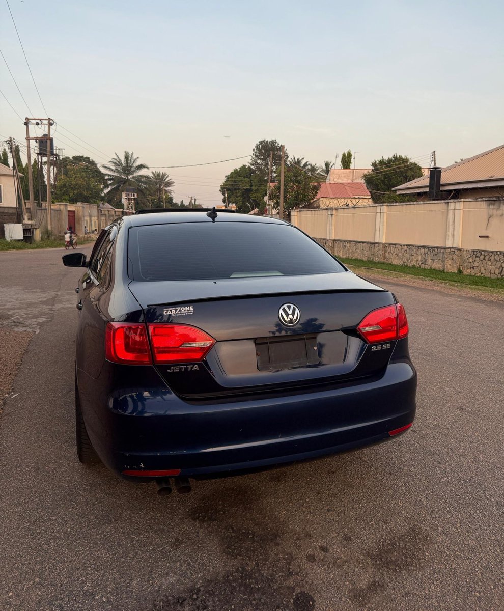 mainaco_autosng's tweet photo. EXTREMELY CLEAN FOREIGN USED VOLKSWAGEN JETTA 2013 MODEL FIRST BODY
PRICE 13.5M
LOCATION KADUNA
07039965290/ 09079831145
Kebbi O Allah Acheampong Tamale #dijalsback #WKC https://t.co/IMlJpCDZrX