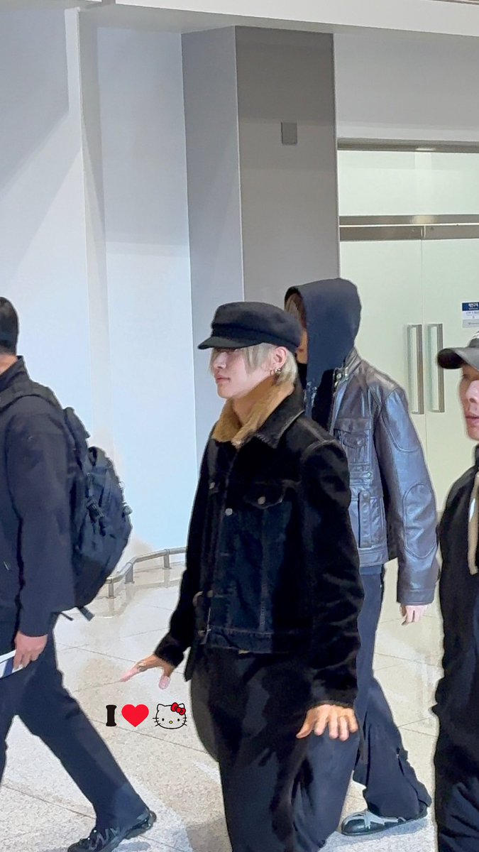 헬로삔 tweet media