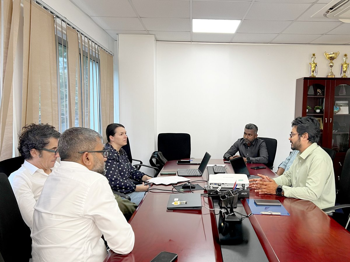 The <a href="/WorldBank/">World Bank</a> mission team met with the <a href="/dnrmaldives/">Department of National Registration</a> discussing the progress of the subcomponent 2.2 assisting the organization to further develop and strengthening the management of foundational identity system (22/10/2025)