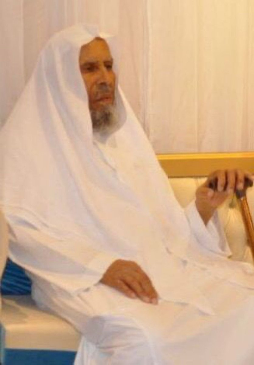 انتقل إلى رحمة الله فضيلة الشيخ الغالي د. محمد بن عرفة
والصلاة عليه عصر غد الاثنين بجامع الراجحي
رحمه الله وغفر له وجعل ما أصابه في ميزان حسناته واسكنه الفردوس الأعلى في الجنة وخلف على اسرته خيرا
ونعم الرجل عرفته منذ كان مدير معهد ⁧#المجمعة⁩ أثناء دراستي فيه مربيا فاضلا صادقا