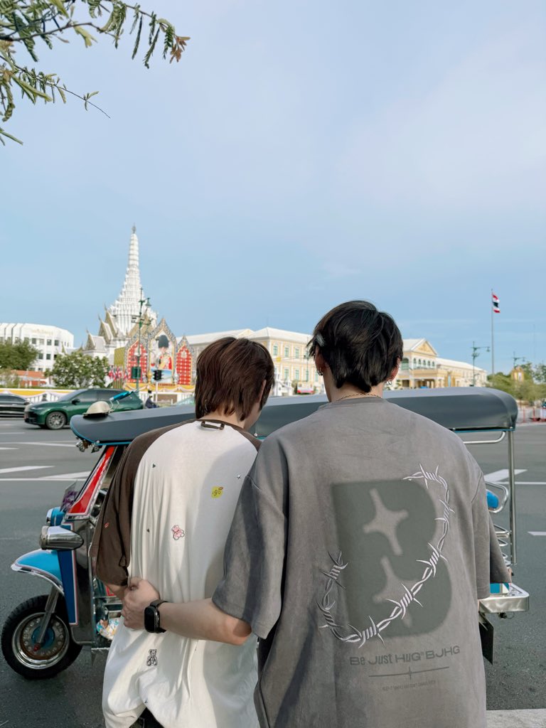 RevampSeriesTH's tweet photo. ไปด้วยกันทุกที่แล้วมันดีจริงๆ เนอะ 🙂‍↕️ #RevampSeriesFinalEP

🎥 https://t.co/vDwi9T3486 https://t.co/V3NHXGVHuz