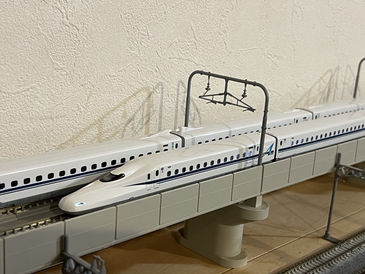 E233H46's tweet photo. N700Aを1本増やしました。
余っていた部品を寄せ集めて。
入手困難なので、ちょうどよかったです。
#N700A https://t.co/OgVXfhD6eu
