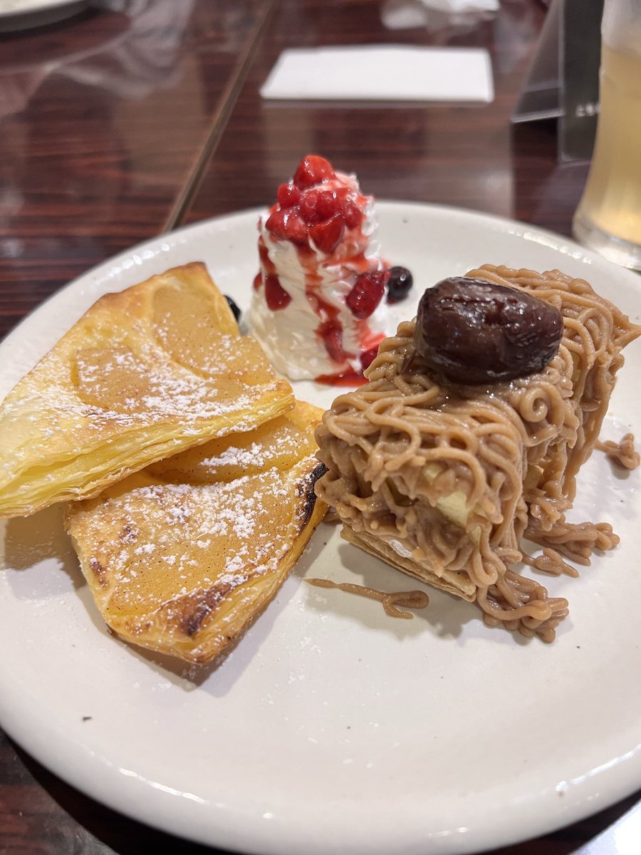 Steps 猫蟹丸 猫蟹丸@11月まで確定分埋まりました、シフト出たら調整出来ます on X