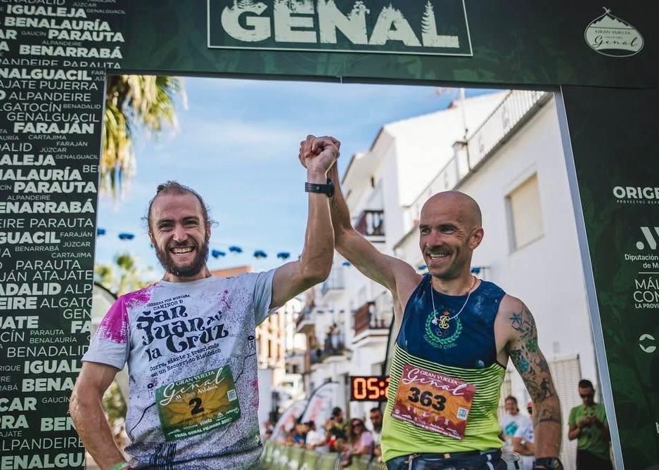 guardiacivil's tweet photo. Ayer se disputaron en Pujerra, Valle del Genal #Málaga, el 6º Campeonato Nacional Militar y el 5º Campeonato de Carreras de #Montaña de la #GuardiaCivil, con una destacada participación del personal del Cuerpo👇

Categoría masculina

🥇 GC. Miguel Caballero (campeón nacional militar)
🥈 GC. Jesús Mosquera (bronce nacional militar)
🥉GC. Diego Gómez  

Categoría femenina

🥇Tte. Raquel Herrero (campeona nacional militar)
🥈 GC. Chelo Velasco
🥉 GC. Cristina Ayala

🏆Campeones también por equipos masculino y femenino y premio a la mejor delegación.

👏¡Enhorabuena!

#CarreraDeMontaña #DeporteMilitar