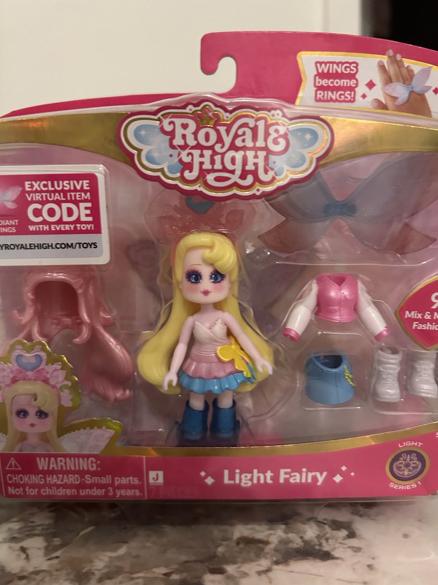 kyittana's tweet image. LIGHT FAIRY TOY CODE DOLL GIVEAWAY!!
hosting a giveaway for the light fairy toy code doll for you guys!! Will end on Oct 31st! At 12PM pst! ✨🧚
How to enter:
follow + retweet (comment proofs)
#RHTC #royalehightrading #royalehigh #ROBLOX #giveaways #robloxgiveaway #royalehighgw