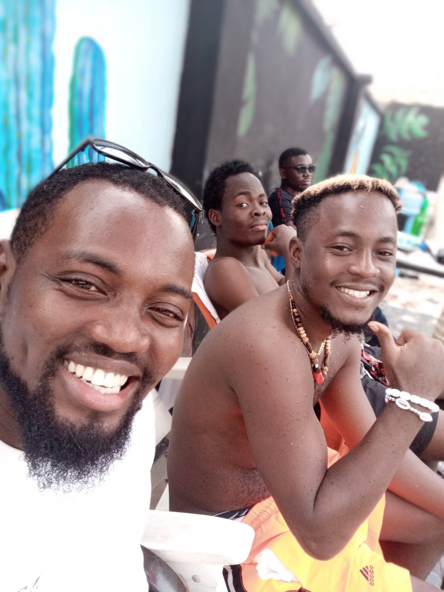 VibesMoose's tweet image. Happy birthday to my brother! Your kindness and generosity touch everyone you meet. Wishing you a birthday as unique and wonderful as you are. 
@gidorim ❤️❤️❤️