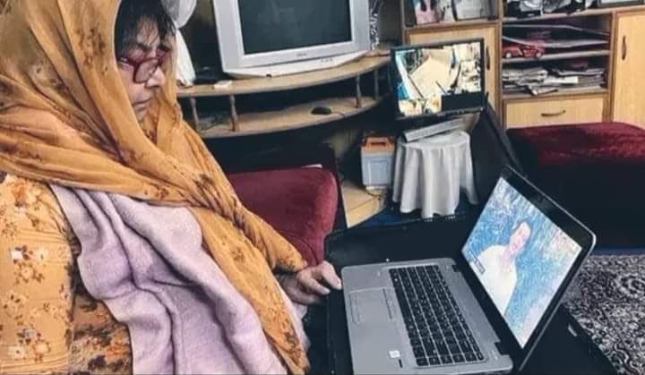 اِنَّا لِلّٰہِ وَاِنَّآ اِلَیْہِ رَاجِعُوْنَ!
ماں تھک ہار کے خود اپنے بیٹے کے پاس چلی گئی۔ 

یہ تین سال اس ماں نے اپنے لخت جگر کے بغیر کیسے گزاریں ہوں گے وہ درد اور کرب ہم میں سے کوئی محسوس نہیں کرتا۔ اس درد پر مرحم رکھا جا سکتا تھا اگر انہیں احساس اور یقین دلایا جاتا کہ انصاف