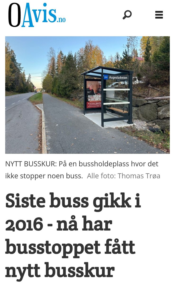 Skal man først vente forgjeves er det greit å ha et nytt busskur å gjøre det i.