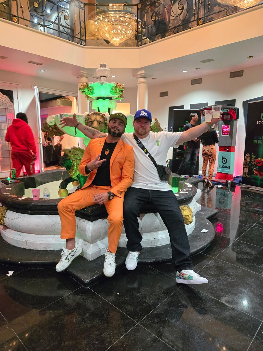 LEOgnarCRO's tweet image. Mike Tyson’s Mansion @FuckItProd Fuck it Saturday… 
ApeFest /2025 @BoredApeYC 
Big props to @0xBuffalo for this amazing experience!! @mutant_cartel @serumcorp @novel_labs