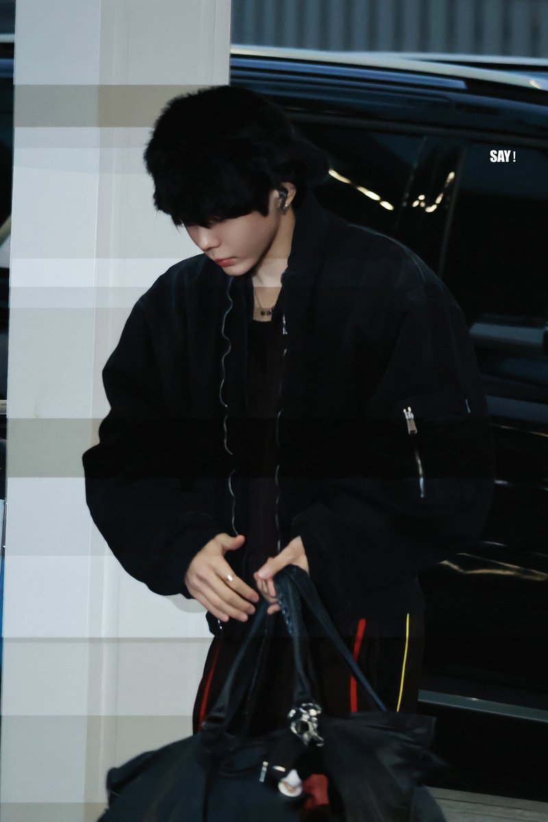 251026 ICN🛫

#SHOTARO #쇼타로 #将太郎 #ショウタロウ
#RIIZE #라이즈