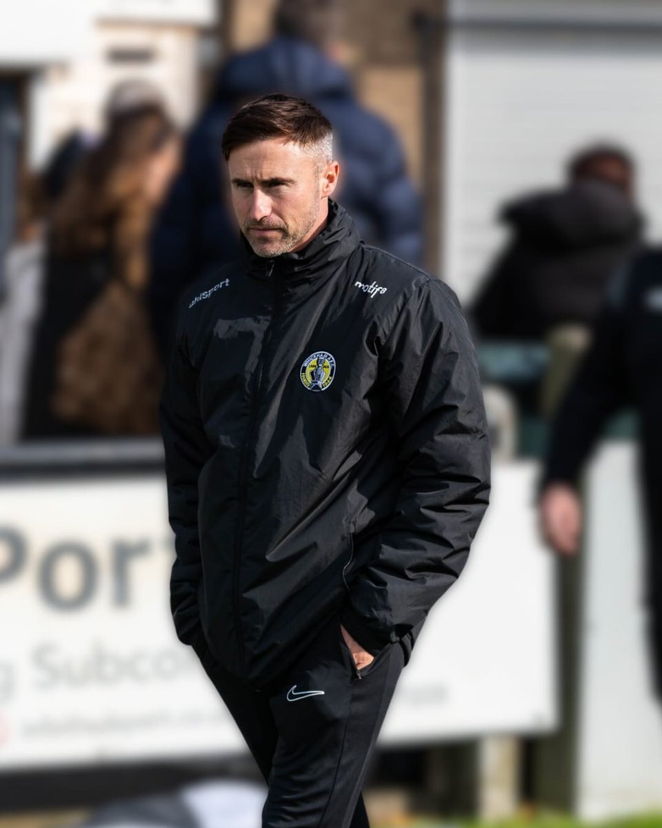 💍 Wedding bells for the boss!
Joint manager (and player) David Palmer marries Annabelle today 💛

Best wishes to you both from everyone at Whickham FC 🖤🤍