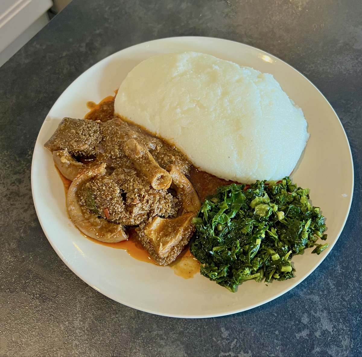 Queen Lily🇮🇪🇿🇼 tweet media