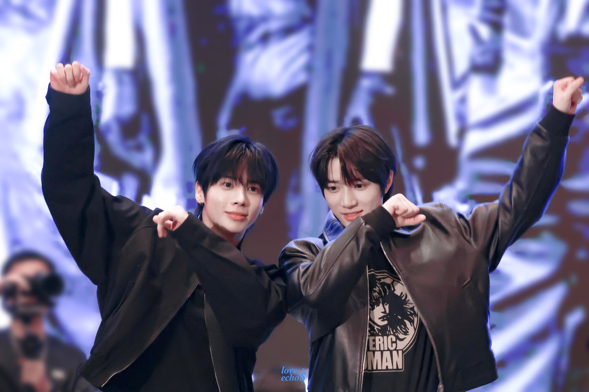 20251018

#태현 #TAEHYUN
#범규 #BEOMGYU
#우뿌즈 #ウプズ #TAEGYU #UPPUZ 
#TOMORROW_X_TOGETHER
