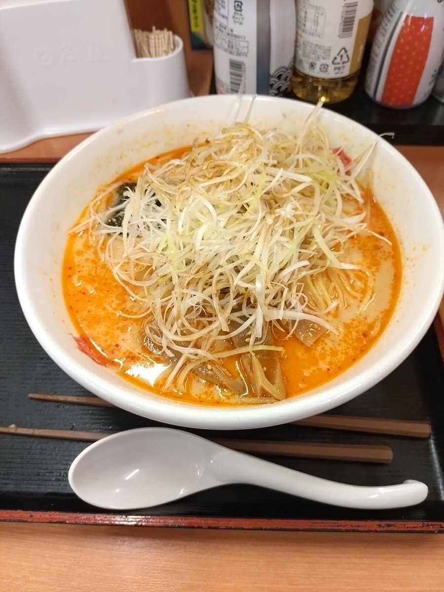 zeros181's tweet image. アフター。考えてみれば、朝からまともな食事してなかった。