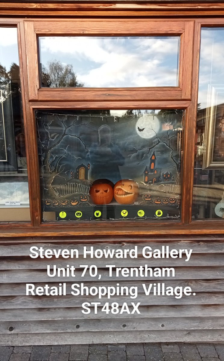 HowardGallery's tweet image. Thank you @Steven1Howard for the window decor at @HowardGallery #Halloween2025 @TrenthamEstate