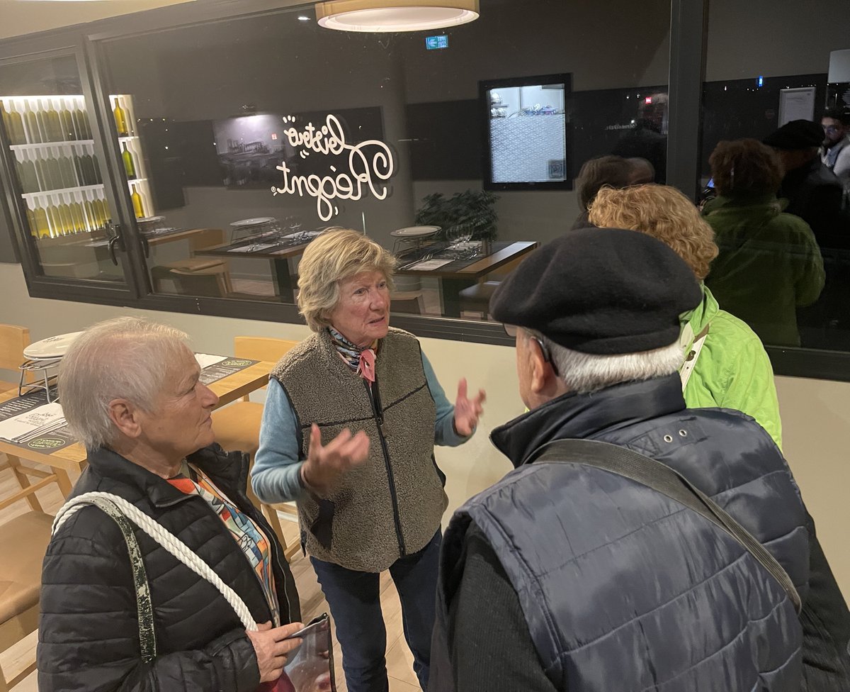 Réunion de bureau et présentation de nos deux candidates pour les élections législatives en cas de dissolution. Marie-Charlotte de Cassagnac pour la 1re Circonscription, Martine Morel-Sawalich pour la 2e Circonscription. 
#LeCourageDeLaVérité 💙🤍❤️‍🔥