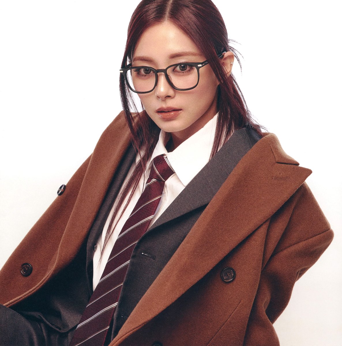 njmsjmdct2's tweet image. [SCAN] TWICE SPECIAL ALBUM &amp;lt;TEN: The Story Goes On&amp;gt; Cast ver. 

Photobook - Tzuyu
(Page 1, 5)

#TWICE #트와이스 
#TEN_The_Story_Goes_On #MEplusYOU
#TWICE_10th_Anniversary 
#쯔위 #ツウィ #子瑜 #TZUYU #จื่อวี