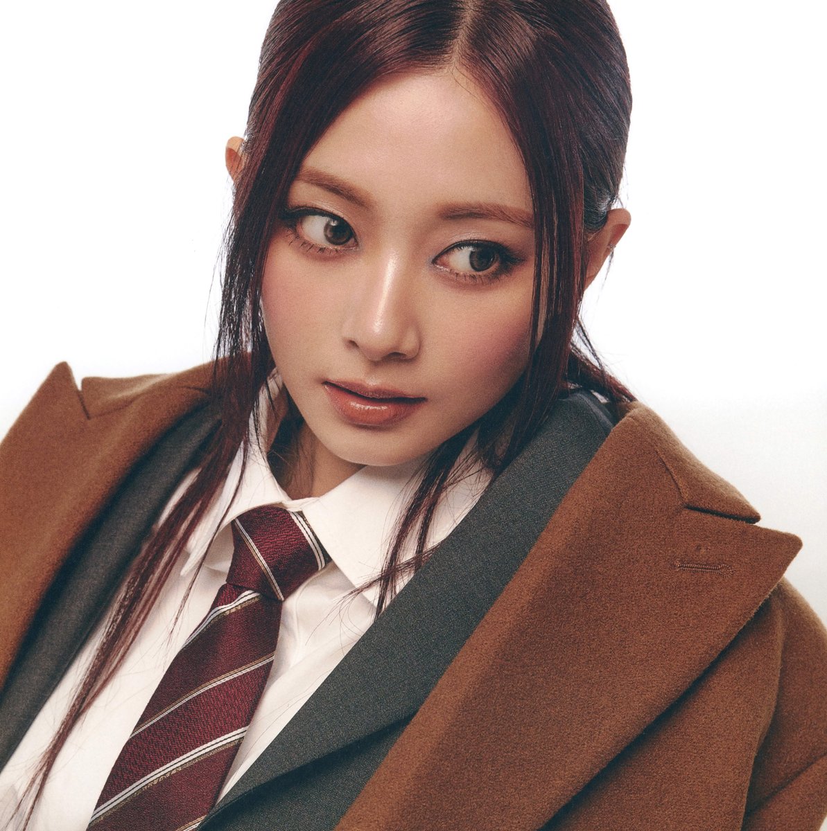 njmsjmdct2's tweet image. [SCAN] TWICE SPECIAL ALBUM &amp;lt;TEN: The Story Goes On&amp;gt; Cast ver. 

Photobook - Tzuyu
(Page 1, 5)

#TWICE #트와이스 
#TEN_The_Story_Goes_On #MEplusYOU
#TWICE_10th_Anniversary 
#쯔위 #ツウィ #子瑜 #TZUYU #จื่อวี